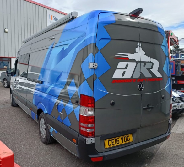 part-wrap-merc-sprinter-van-cast-vinyl