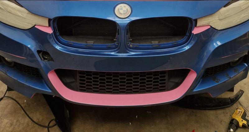 Pink-vinyl-wrap-bmw-car-bumper-inlay-wrapped