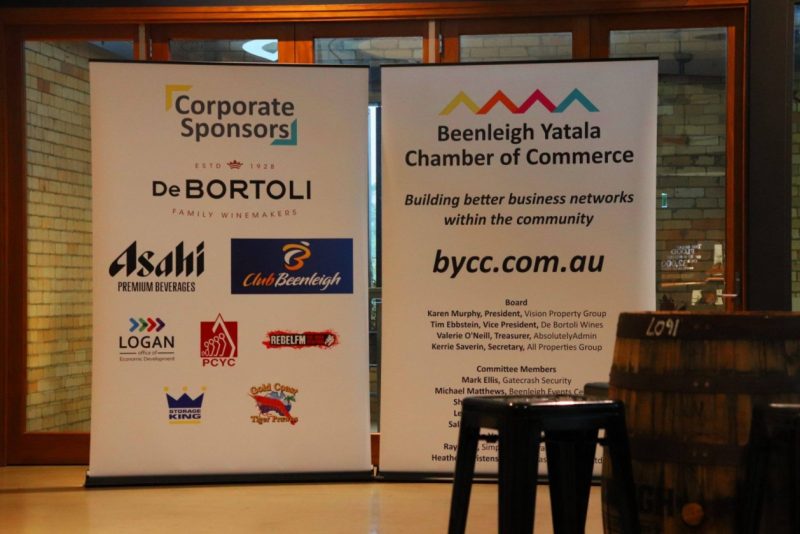 roll-up-banner-stands-media-wall-digital-print