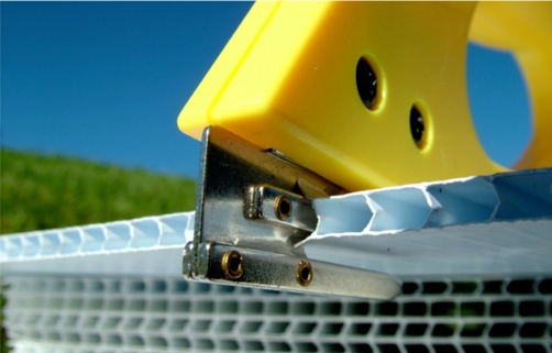 correx-knife-corro-claw-fluted-board