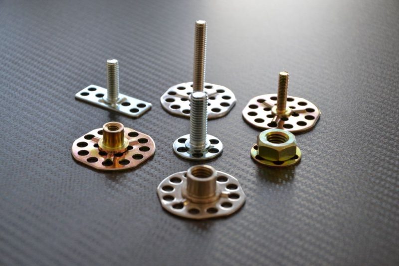 bighead-fixings-signs