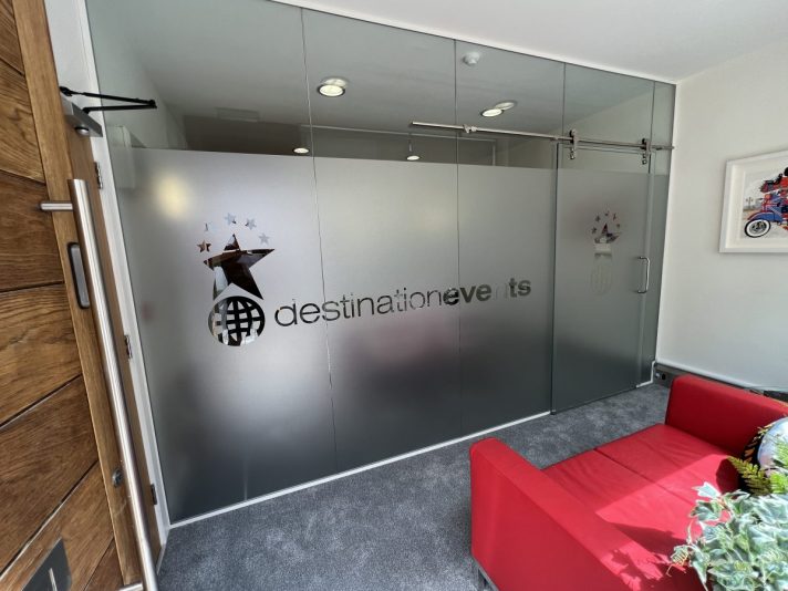 Ian-Pearson-signs-vinyl-vans-graphics-wallpaper-wraps-1 (2)