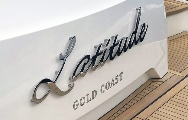 Raised-3D-stainless-boat-name