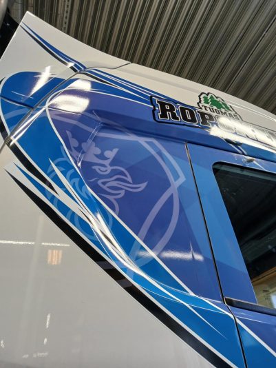 d9ddfb6f-a635-4b39-bd44-478a55f50d0d