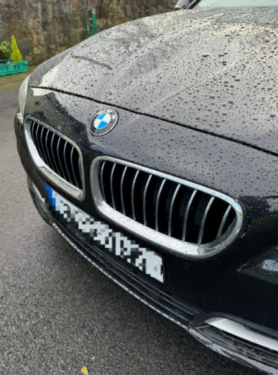 car-dechroming-vinyl-3