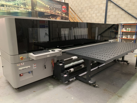 uv-flatbed-printer-poppy-signs