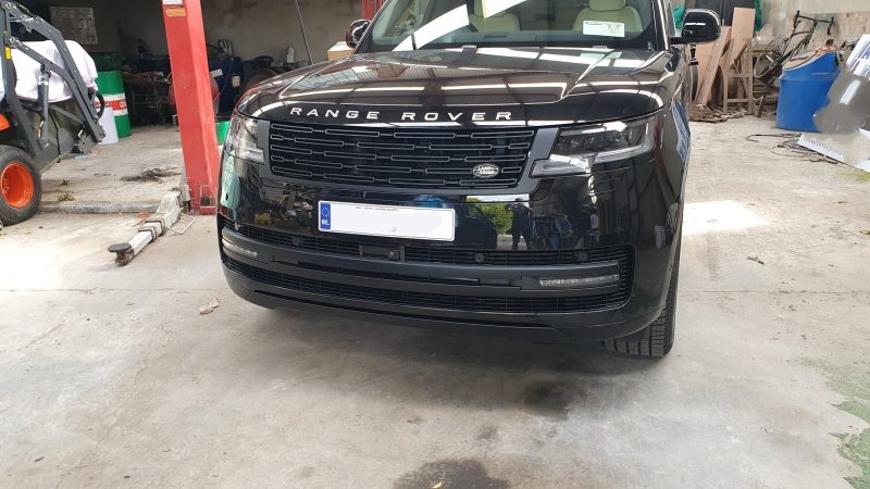 Range Rover De-Silver 10