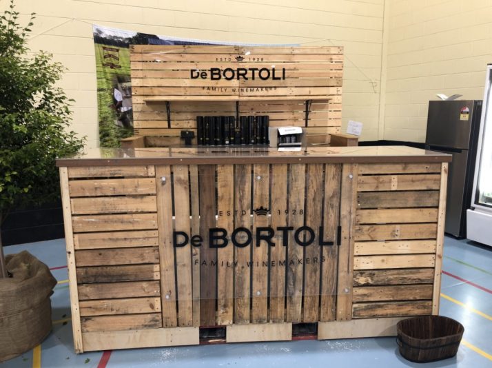 debortoli-family-wine-signs-bar-acrylic