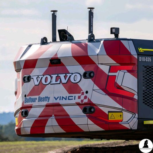 excavator-chevrons-back-ballast