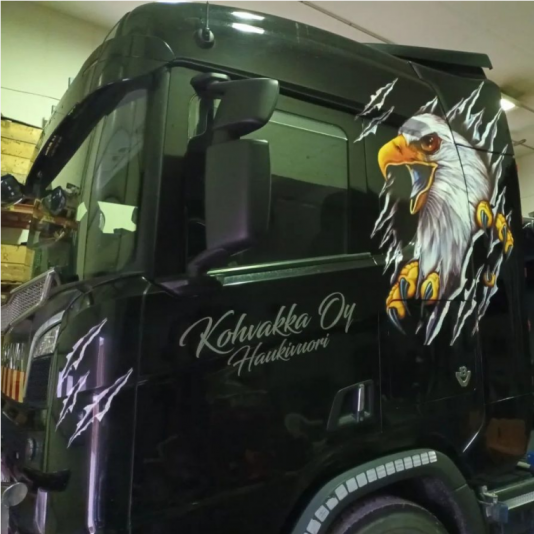 truck-graphics-vinyl-signs-wrap-airbrush