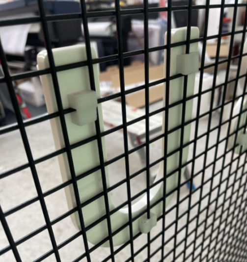 burger-shop-sign-wire-mesh-fixing