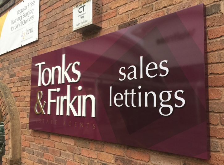 HTC-LS1690-PRO-Laserscript-cnc-letters-entrance-signs