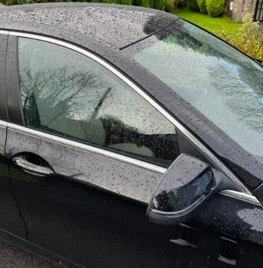 car-dechroming-vinyl-2