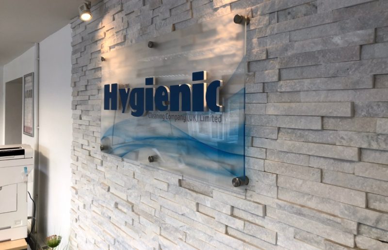 HTC-LS1690-PRO-Laserscript-cnc-letters-raised-acrylic-panel